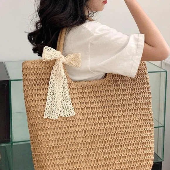Straw bag with bow - Picture 4 of 7